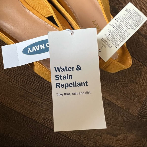 🆕 Old Navy Block Heel Pointy Toe Slingback - Picture 2 of 6